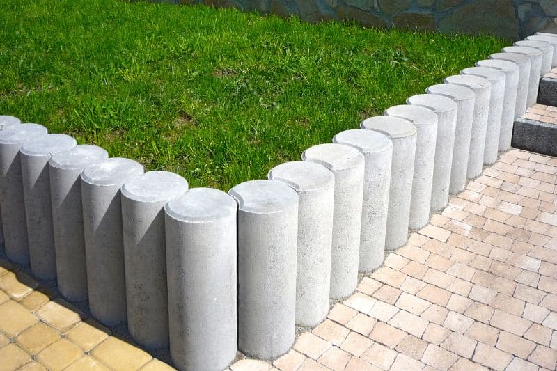 Alternativa L-stone: 8 ideas para muros de contención