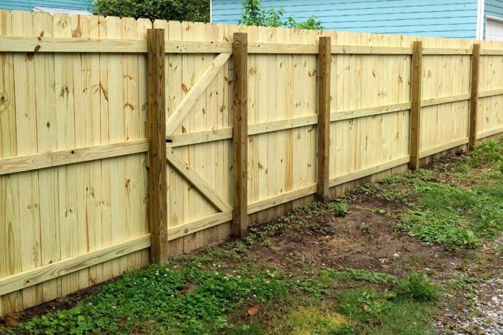 Colocar postes de cerca sin hormigón ni cimientos