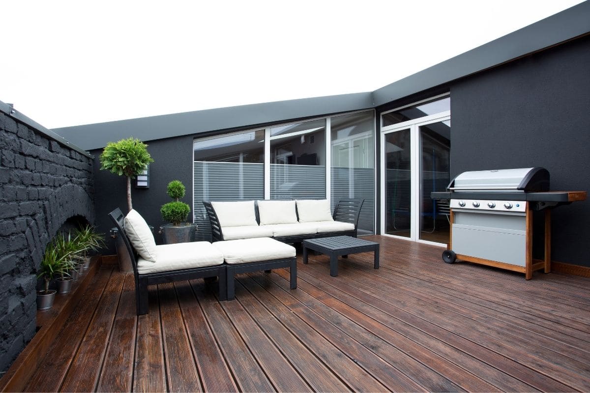 Borde de terraza: 11 ideas de madera, metal y compañía.