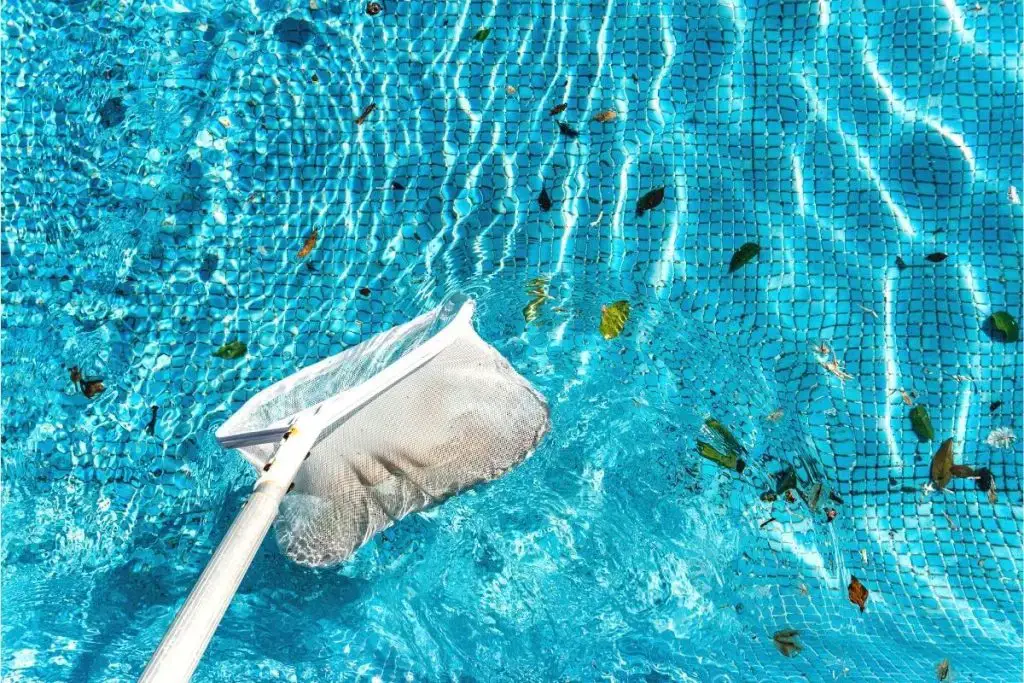 Aumentar el valor del pH en la piscina: instrucciones